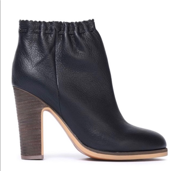 See By Chloe Jane Leather Block Heel Booties - Picture 2 of 6